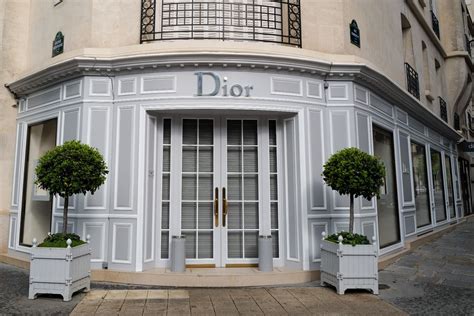 dior restaurant|dior online shopping.